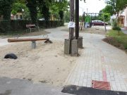 Mini utak, mini zebrával, mini vasúti átkelővel – KRESZ parkkal bővül a kiséri ó…