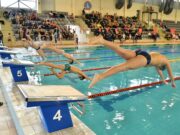 Az újjáépítésért úsztak…