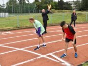 Átadták a megújult futópályát a sportpályán…