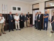 Emléktábla az HMG olimpikonjai tiszteletére…