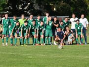 Lánykérés a szentesi focipályán…