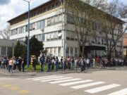 Picit hosszú a sor, de halad az oltás a szentesi oltóponton…