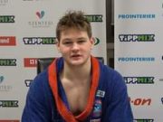 A Vasas ellen, a budapesti Komjádi uszodában ugrik medencébe felnőtt csapatunk …