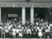 Szentes arculata régen és ma: Ipartestületi székház, majd a művelődés otthona – …