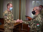 Elismerés átadására és előléptetésre került sor a heti vezetői értekezlet hagyom…