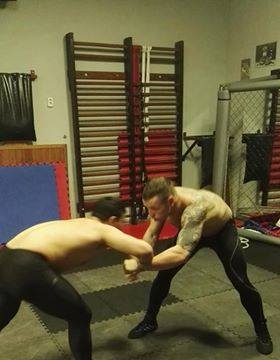 Tegnap este két felnőtt vendég birkózónk is elkezdte 2019-es évre a felkészülés….