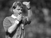 Elhunyt a világhírű játékvezető, Puhl Sándor