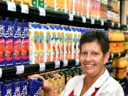 Az üzletvezető, aki szabadidejében kardot ragad…