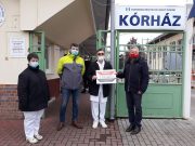 Másfél millió forintot adományozott a Legrand Zrt. a szülészeti osztálynak…