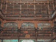 A legfelső polcról szeretném a verseskötetet ….