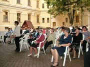 Díszdiplomák és pedagógus napi elismerések átadása Szentesen…