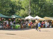 Mancsokkal a boldog gyermekekért…