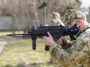 CZ BREN-2 gépkarabély szintentartó foglalkozáson vett részt az alakulat vezető s…