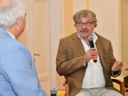 Szeptember 3-án nyit a színház…