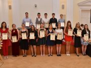 Higgy magadban és kinyílik a világ – Rotary díjkiosztó gála…