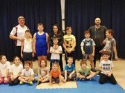 Nehéz olyan képet összehozni ahol mindenki figyel. A mai nap röviden, úgy néz ki…