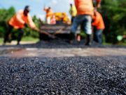 Útburkolatot javítanak a Nyíri közben…