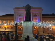 Ünnepi fénybe öltözött a város…