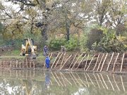 Megkezdődött a Kurca partfalának megerősítése…