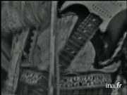 The Jimi Hendrix Experience – Wild Thing
On stage, Jimi HENDRIX, accompanied b…