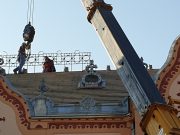 Most teszik vissza a Petöfi Szálló feliratot…