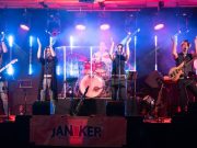 Fényt hoz a mindennapjainkba a Just Showband…