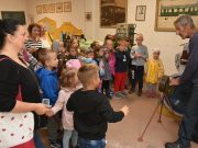 A Vasúttörténeti emlékhelyet tekinthetik meg az óvodások a Mobilitási Hét kereté…