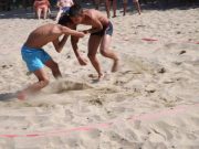 Strandbirkózás erősítéssel….