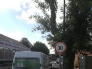 Mi szóltunk! 30-as tábla a melegfürdőnél…