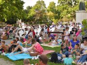 Megtelt a Kossuth tér az első Mozi Pikniken…