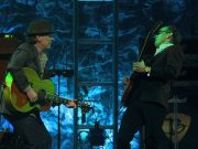 Joe Bonamassa & John Hiatt – „Down Around My Place” – Live at the Beacon Th…