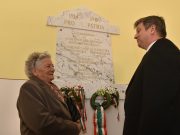 Emléktábát avattak a száz évvel ezelőtt kivégezett dr. Kiss Béla emlékére…