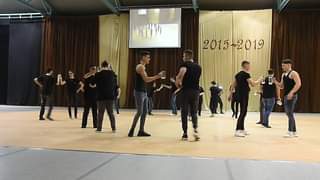 Sörtánc a Pollák szalagavatón…