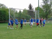 Ha péntek, akkor edzés a Pusztai László Sporttelep labdarúgó pályáin……..