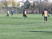 A Pusztai László Sporttelep műfüves pályáján jelenleg is tart az edző mérkőzés a…