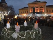 Meggyulladt a második gyertya is!…