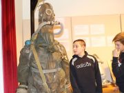 Emlékkiállítás nyílt a szentesi városi könyvtárban a magyar katonabúvárkodás 100…