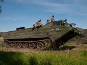 A műszaki ezred katonái és technikái az Amerikai Egyesült Államok 18. Katonai Re…