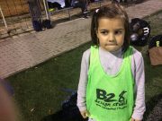 Az őszies, esős délután ellenére kicsik és nagyok szorgalmasan „kergették a labd…