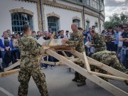 Szinte a semmiből épített hidat 12 perc alatt a műszaki ezred 8 fős csapata máju…