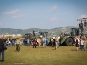 A Haditechnikai bemutató szombati nyílt napján több tízezren látogattak el a bud…