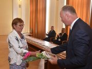 Minden évben Szentes Város Önkormányzata oklevéllel, emlékplakettel köszöni meg …