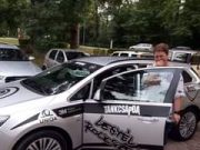 Földvári Nagy Zsuzsi hazaért a Tankcsapdás autóval…