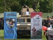 Katonák földön, vízen és levegőben!…