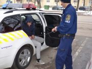 Kesztyűje árulta el a körözött tolvajt…