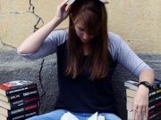 Shakespeare szülővárosában írja regényeit a volt szentesi gimnazista