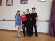 Ha épp nem táncolnak, jól tanulnak…