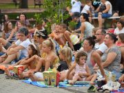 Maci Laci és Bubu szórakoztatnak a MOZI PIKeNIK-en a Kossuth téren…