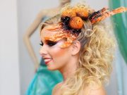 Extrém sportos szépségkirálynő a szabadulószobában