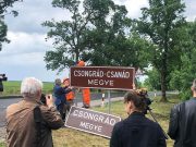 Elhelyezték az új Csongrád-Csanád megyetáblát…